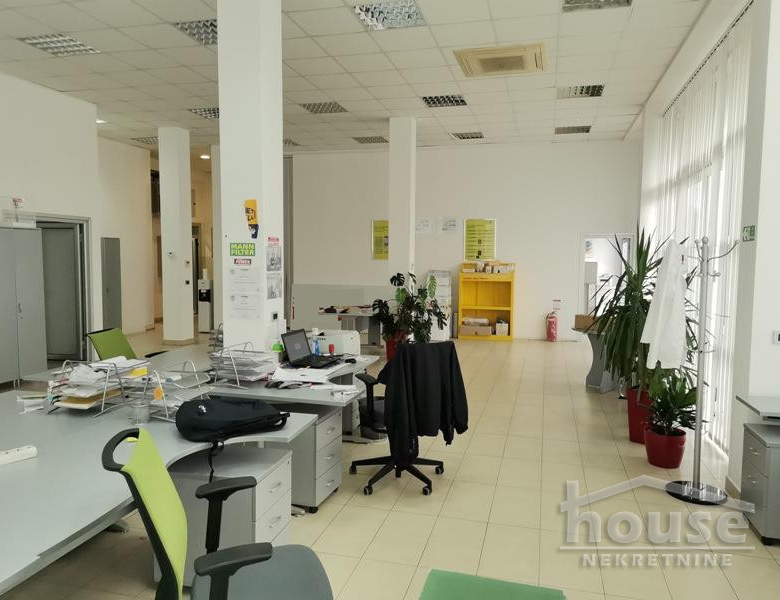 Lokal Izdavanje Novi Sad  400 m2