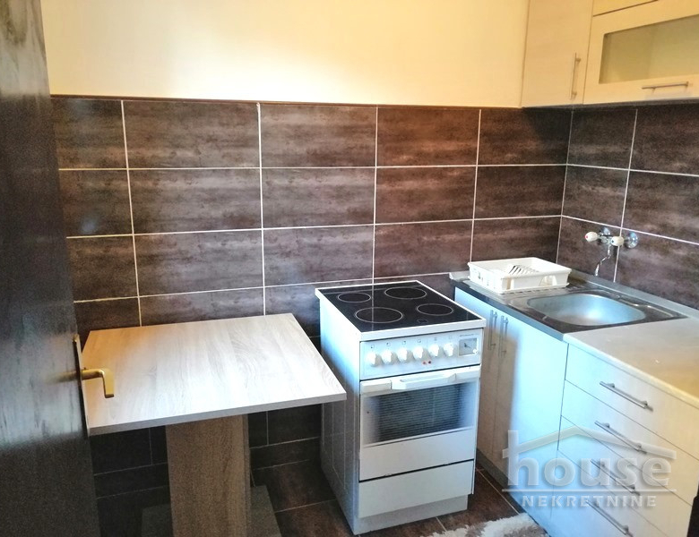Stan Prodaja Novi Sad  28 m2