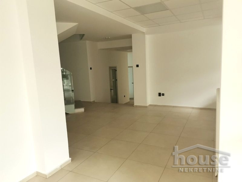 Lokal Izdavanje Novi Sad  369 m2