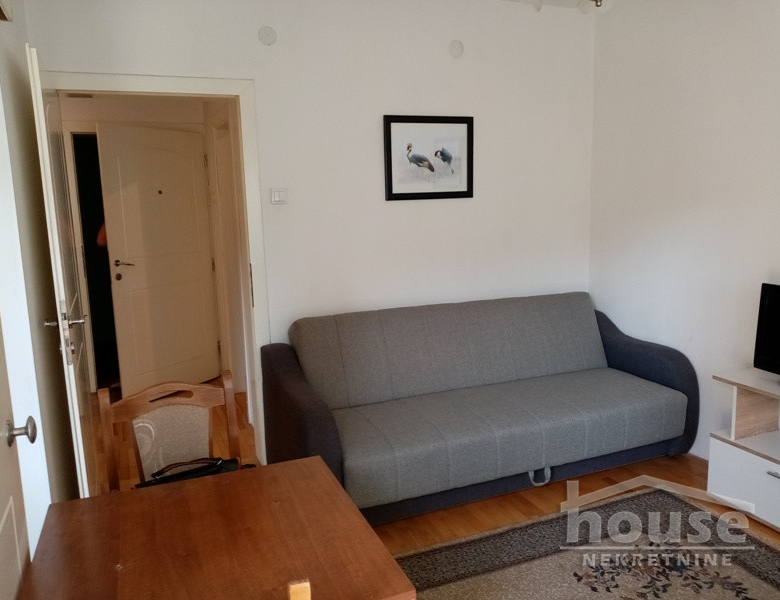 Stan Izdavanje Novi Sad  38 m2