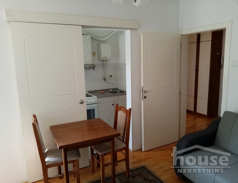 Stan Izdavanje Novi Sad  38 m2