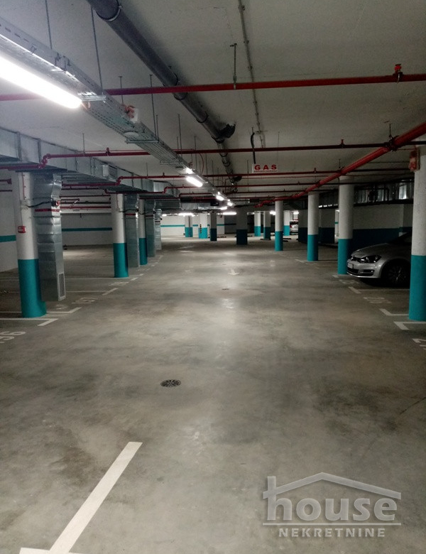 Garaža Izdavanje Novi Sad  12 m2