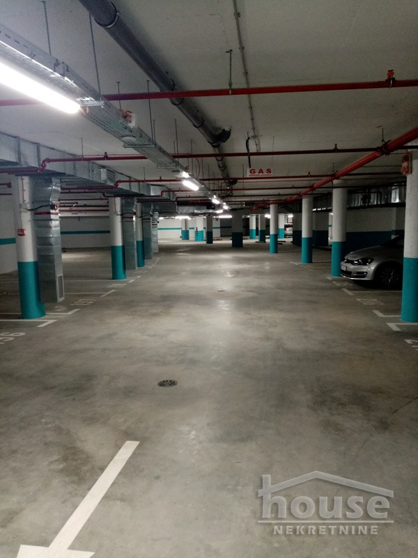 Garaža Izdavanje Novi Sad  12 m2