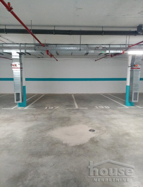 Garaža Izdavanje Novi Sad  12 m2