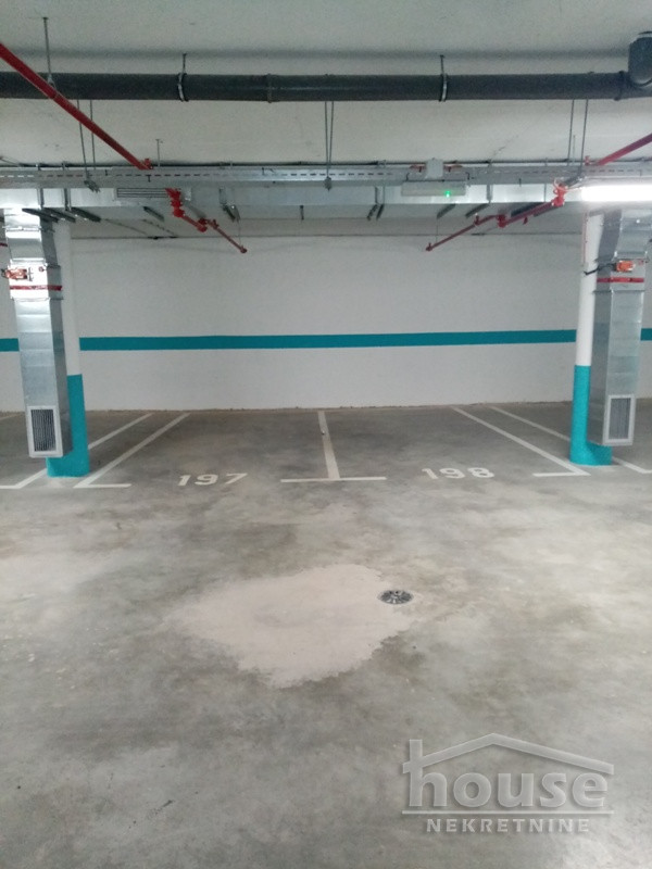 Garaža Izdavanje Novi Sad  12 m2