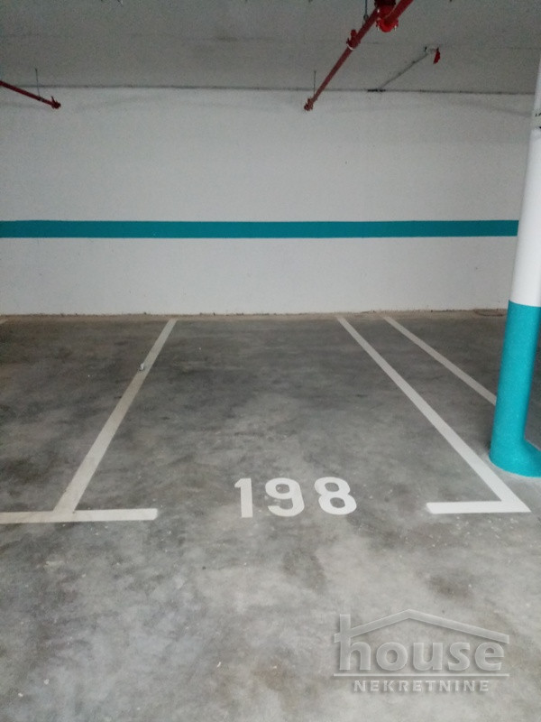 Garaža Izdavanje Novi Sad  12 m2