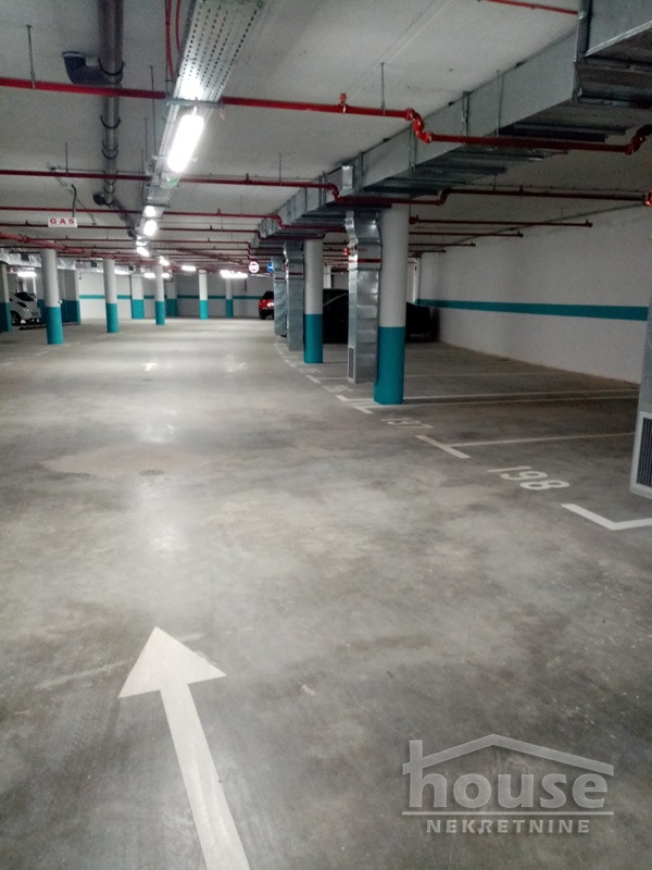 Garaža Izdavanje Novi Sad  12 m2