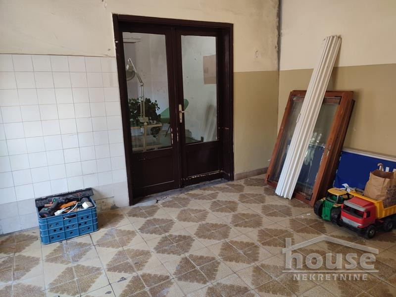 Lokal Izdavanje Novi Sad  80 m2