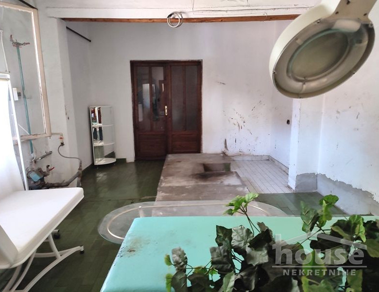 Lokal Izdavanje Novi Sad  80 m2