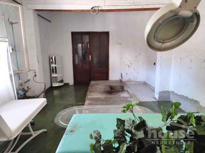 Lokal Izdavanje Novi Sad  80 m2