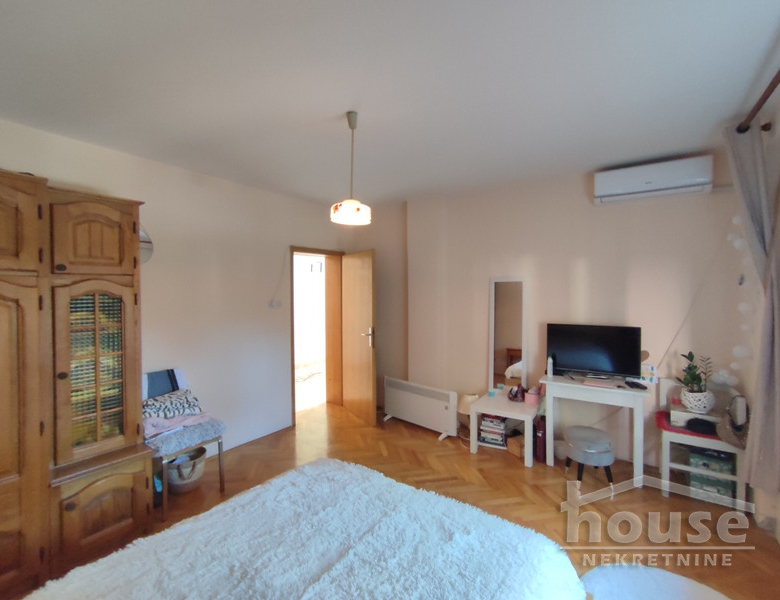 Kuća Prodaja Novi Sad  380 m2