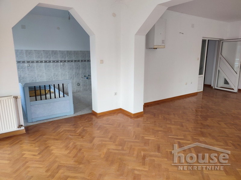 Kuća Prodaja Novi Sad  296 m2