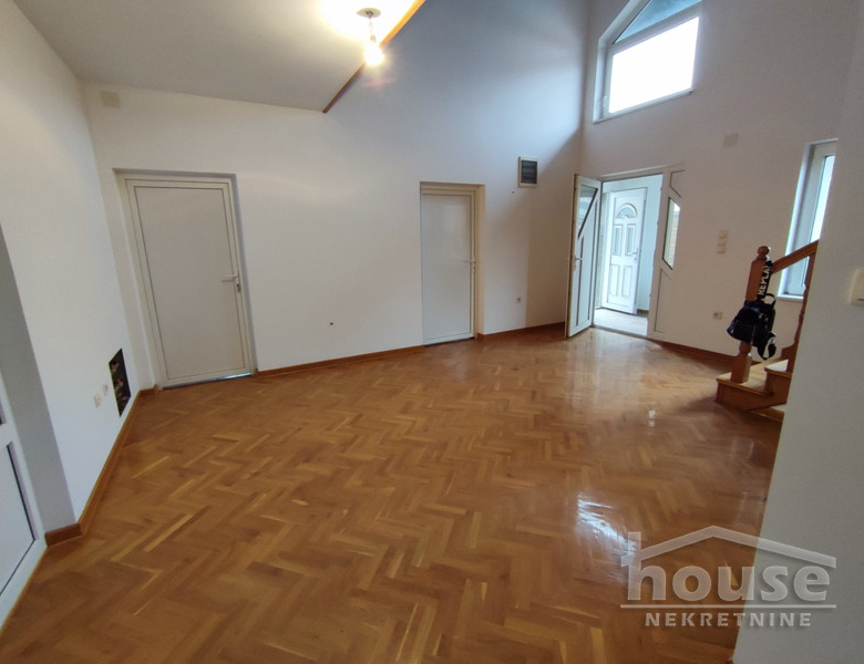 Kuća Prodaja Novi Sad  296 m2