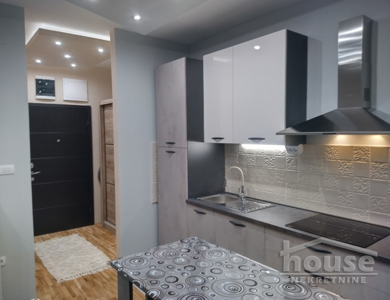Stan Izdavanje Novi Sad  25 m2