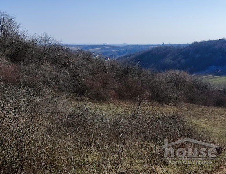 Plac Prodaja Novi Sad  2200 m2