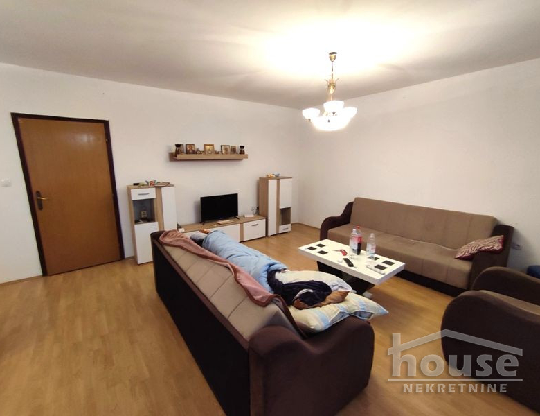 Kuća Prodaja Novi Sad  300 m2