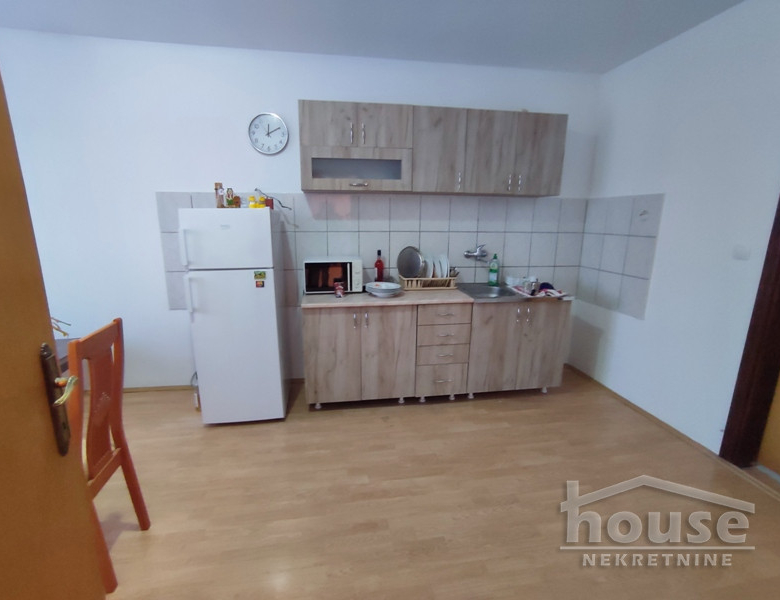 Kuća Prodaja Novi Sad  300 m2