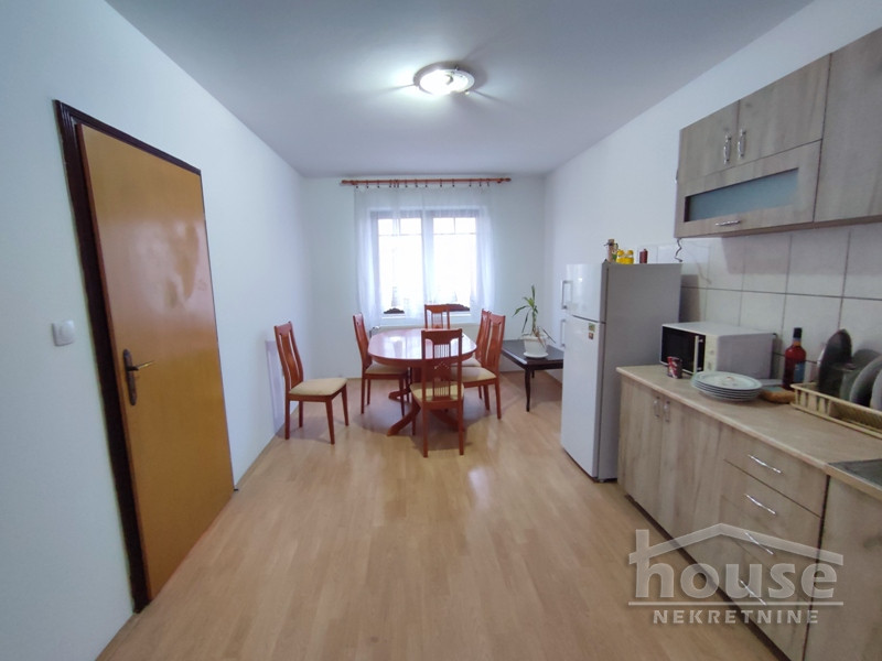 Kuća Prodaja Novi Sad  300 m2