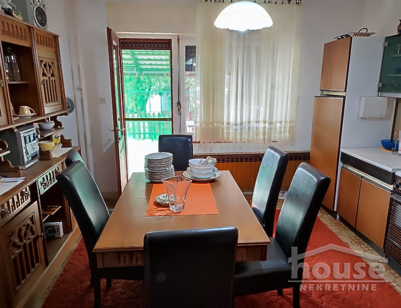 Kuća Prodaja Novi Sad  210 m2