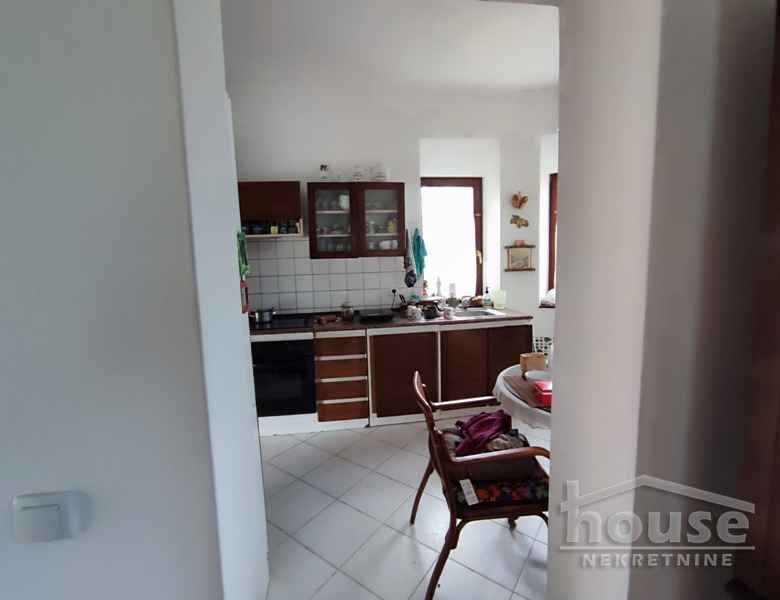 Kuća Prodaja Novi Sad  250 m2