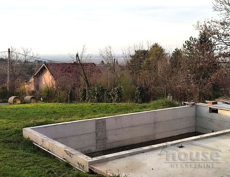 Kuća Prodaja Novi Sad  266 m2