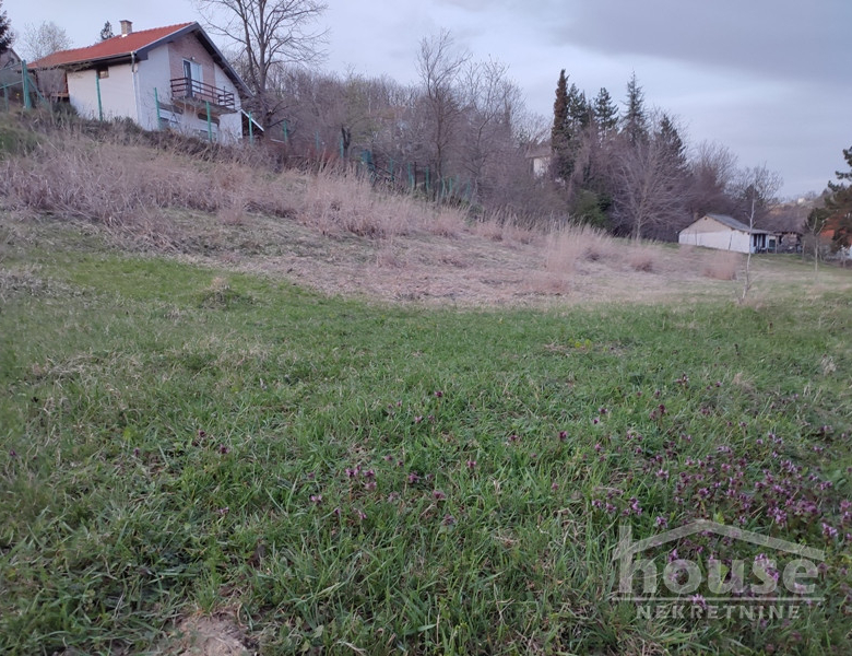 Plac Prodaja Novi Sad  1718 m2