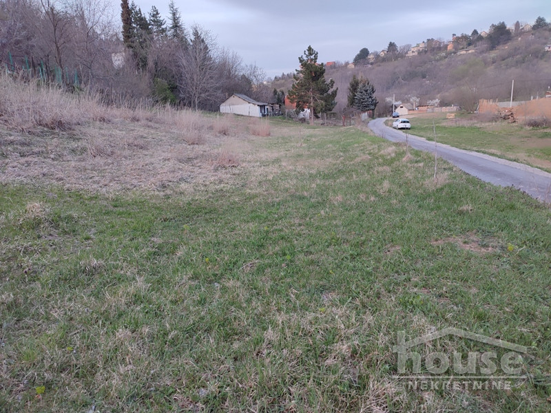 Plac Prodaja Novi Sad  1718 m2