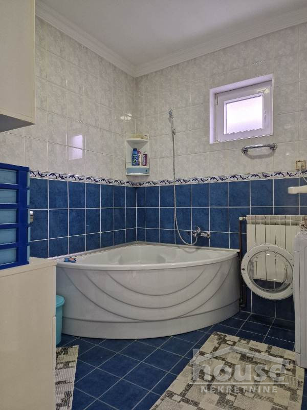 Kuća Prodaja Novi Sad  250 m2
