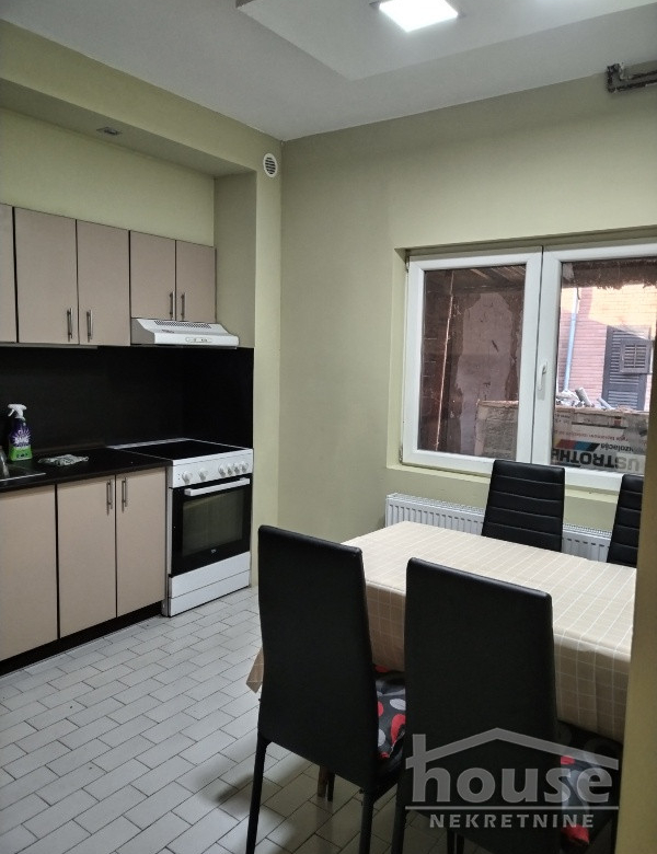 Kuća Prodaja Novi Sad  300 m2