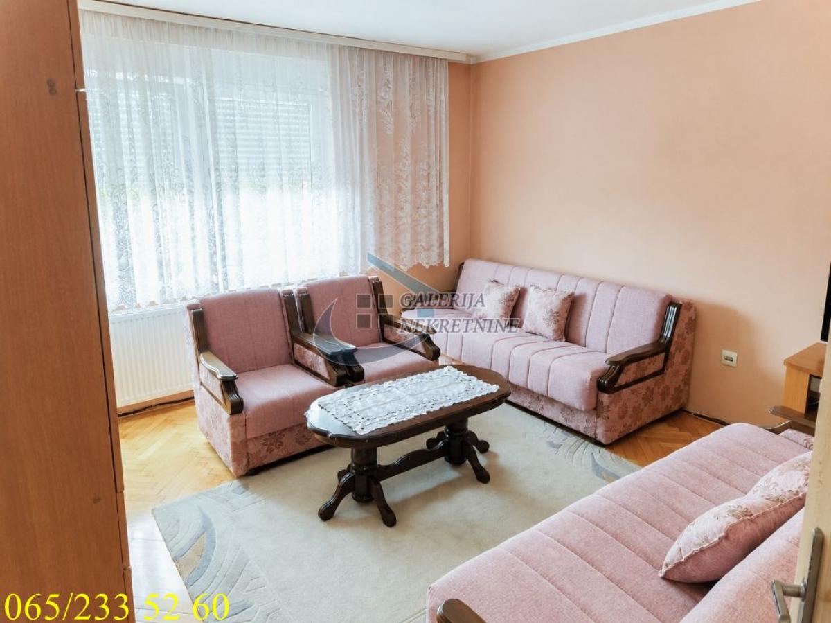 Kuća na prodaju, Centar, Inđija, 190m², 190.000 €