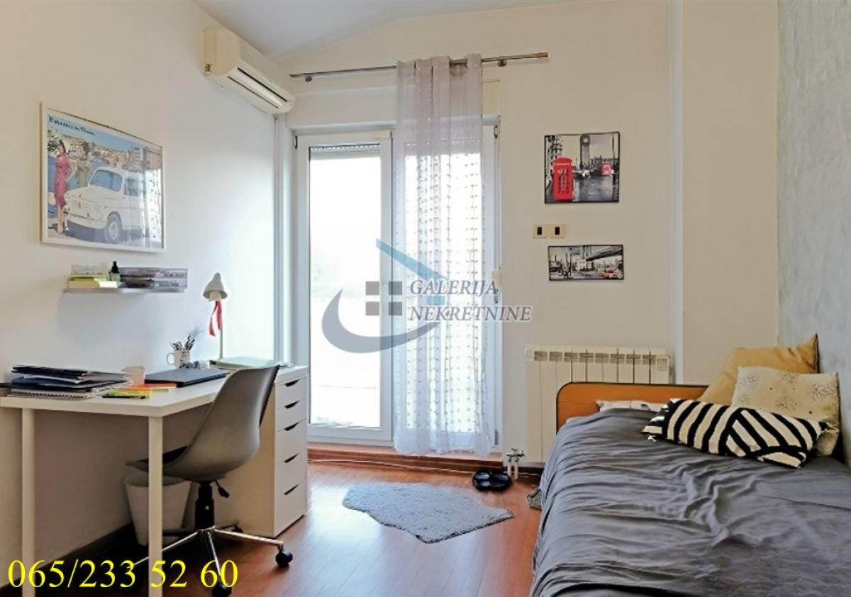 Četvorosoban stan na prodaju, Dedinje, Beograd, 142m², 1. sprat, 380.000 €
