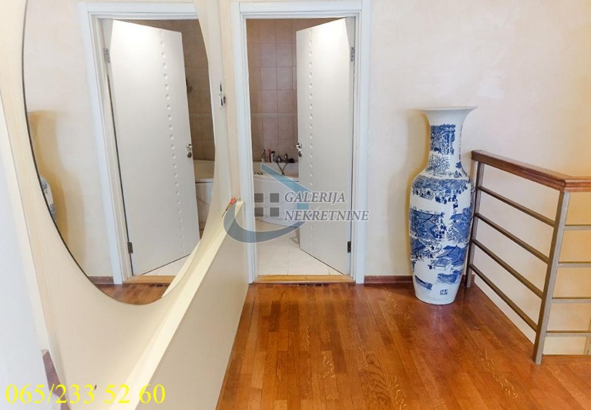 Četvorosoban stan na prodaju, Dedinje, Beograd, 142m², 1. sprat, 380.000 €