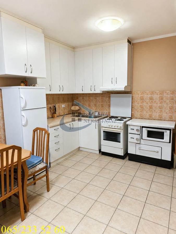 Kuća na prodaju, Centar, Inđija, 190m², 190.000 €