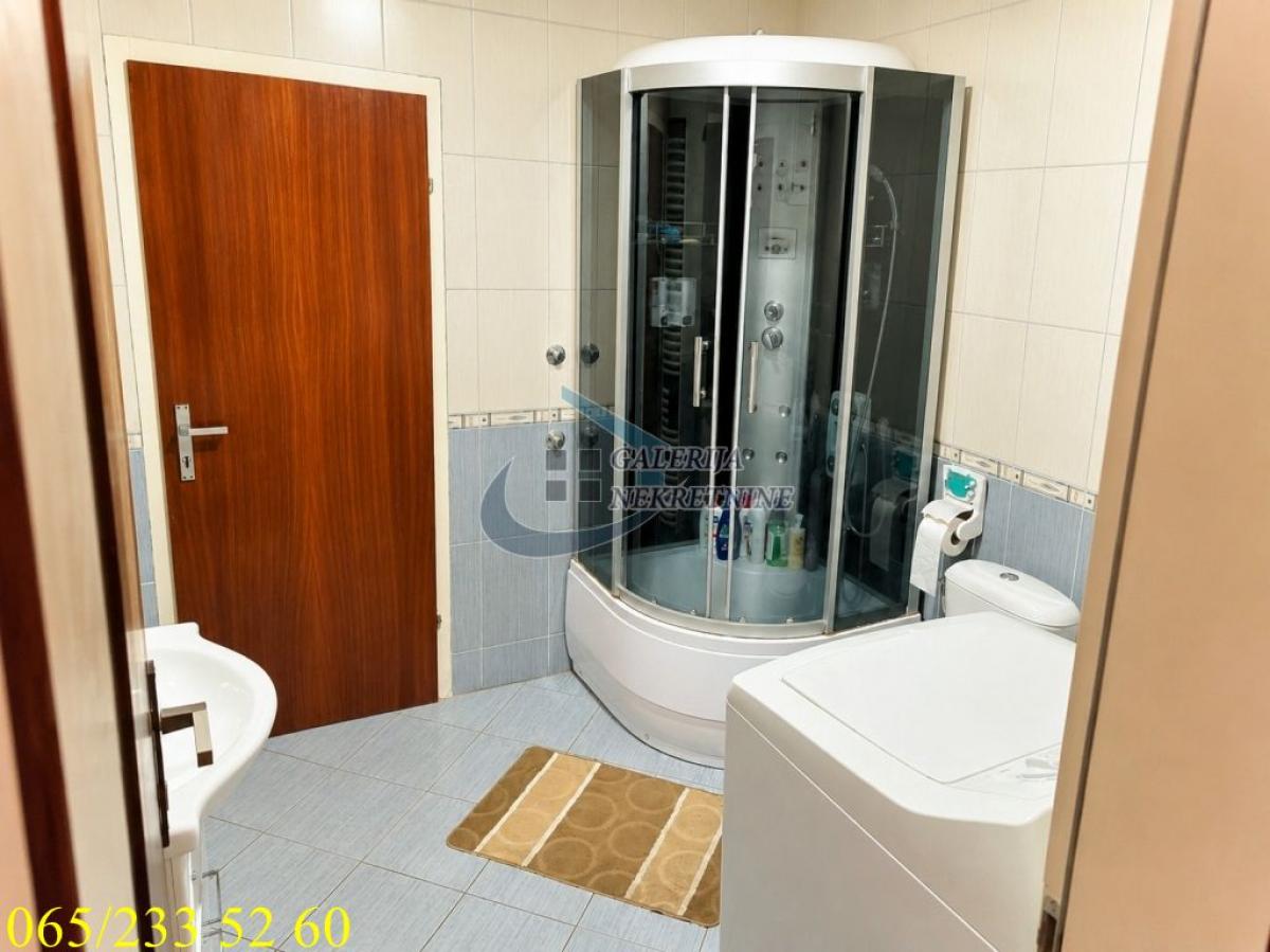 Kuća na prodaju, Centar, Inđija, 190m², 190.000 €