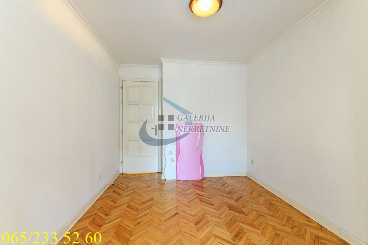 Četvorosoban stan na prodaju, Centar, Beograd, 105m², 349.000 €