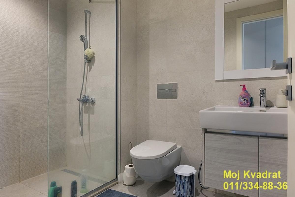 Troiposoban stan na prodaju, Beograd na Vodi, Beograd, 92m², 5. sprat, 498.888 €