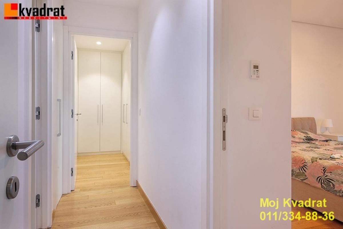 Četvorosoban stan na prodaju, Beograd na Vodi, Beograd, 117m², 6. sprat, 950.000 €