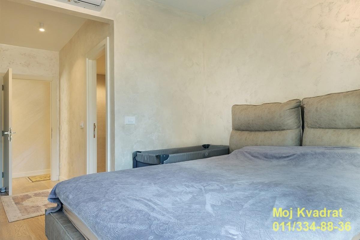 Troiposoban stan na prodaju, Beograd na Vodi, Beograd, 92m², 5. sprat, 498.888 €