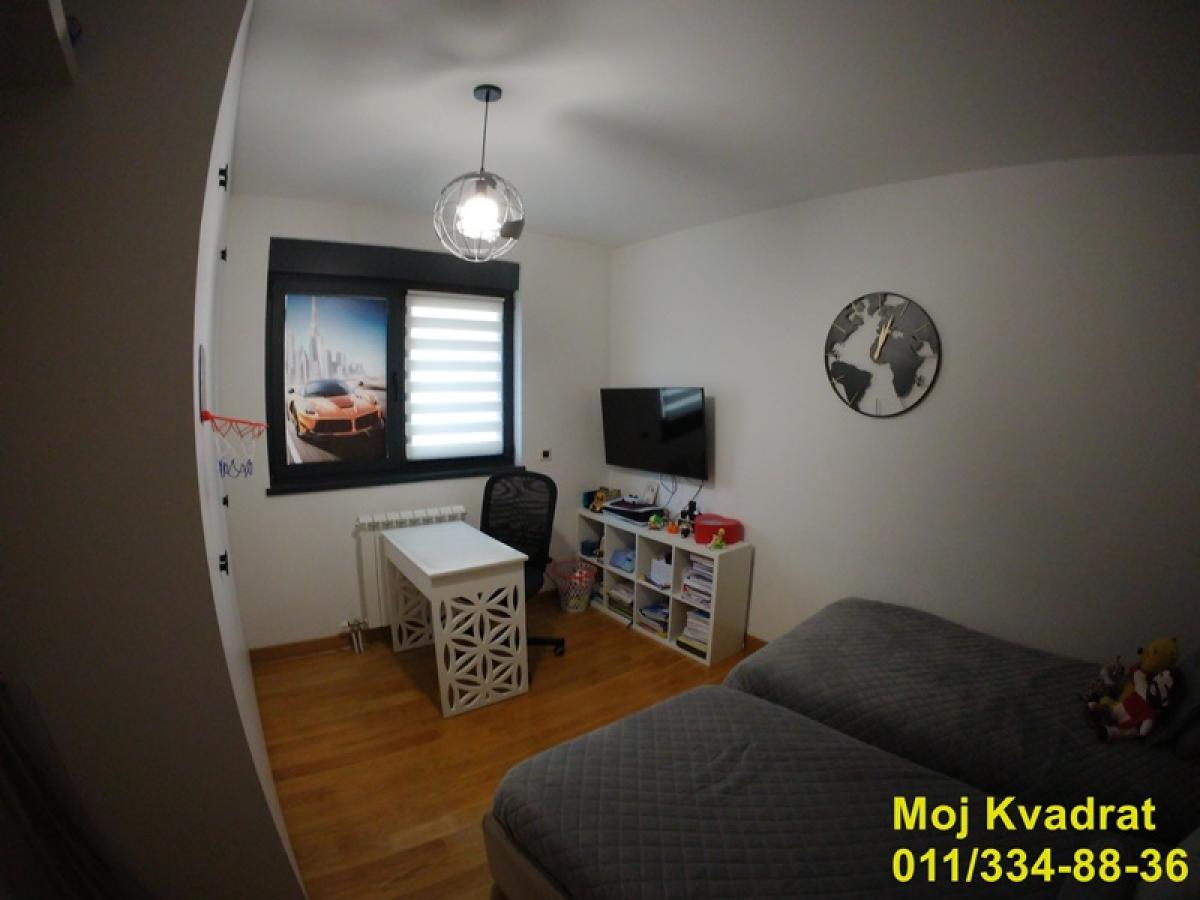 Četvorosoban stan na prodaju, Voždovačka Crkva, Beograd, 103m², 3. sprat, 520.000 €