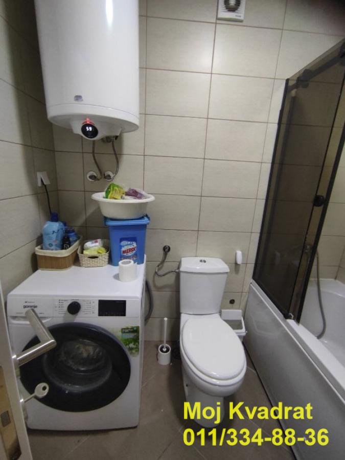 Troiposoban stan na prodaju, Karaburma, Beograd, 74m², 300.000 €