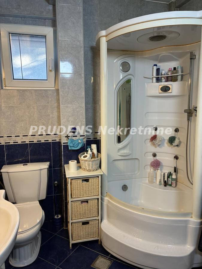 Trosoban stan na prodaju, Medaković, Beograd, 80m², 200.000 €