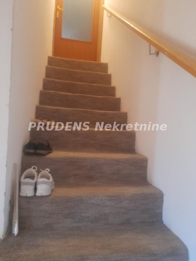 actionimagesite31agencyprudensnekimgs5umpzxgcc-12 Kuća na prodaju, Surčin, Beograd, 111m², 235.000 €