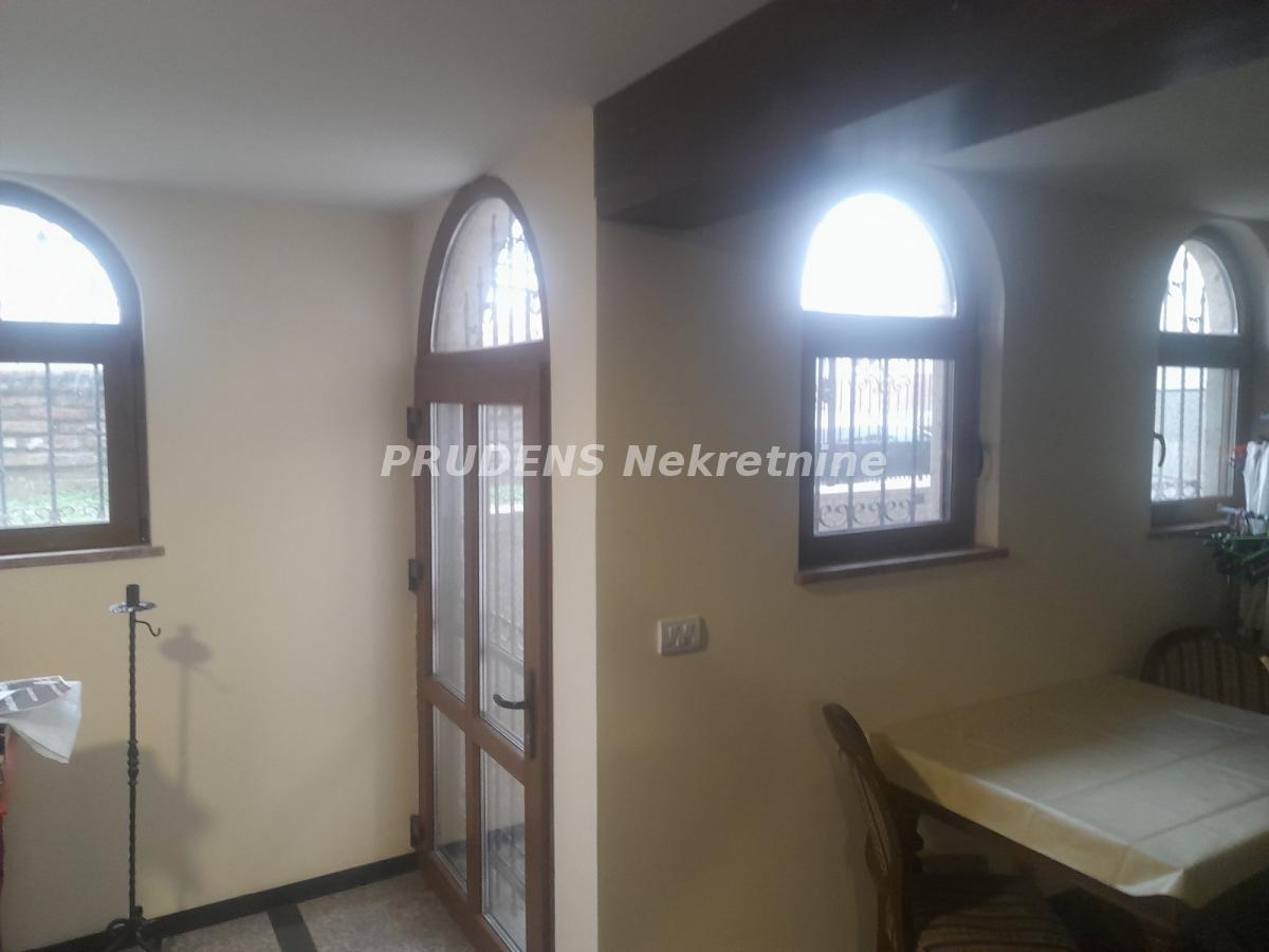 actionimagesite31agencyprudensnekimgvhow2ti48e-13 Kuća na prodaju, Surčin, Beograd, 190m², 1.500.000 €