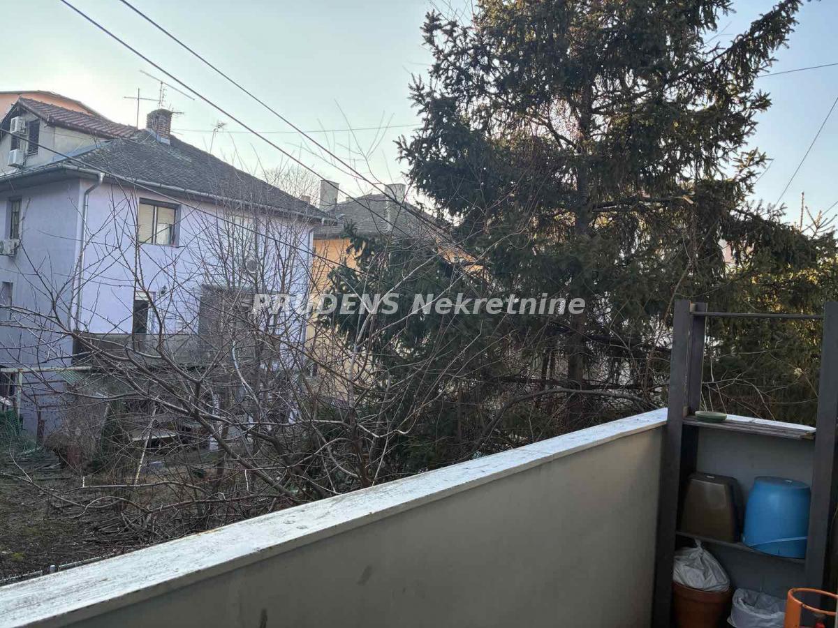 Trosoban stan na prodaju, Medaković, Beograd, 80m², 200.000 €