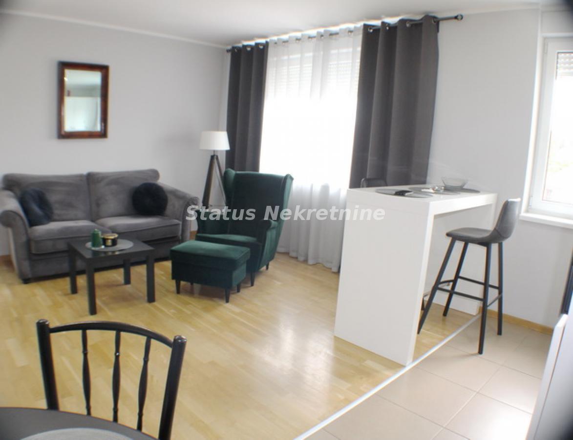 Jednoiposoban stan na prodaju, Sremska Kamenica, Novi Sad, 50m², 2. sprat, 154.500 €