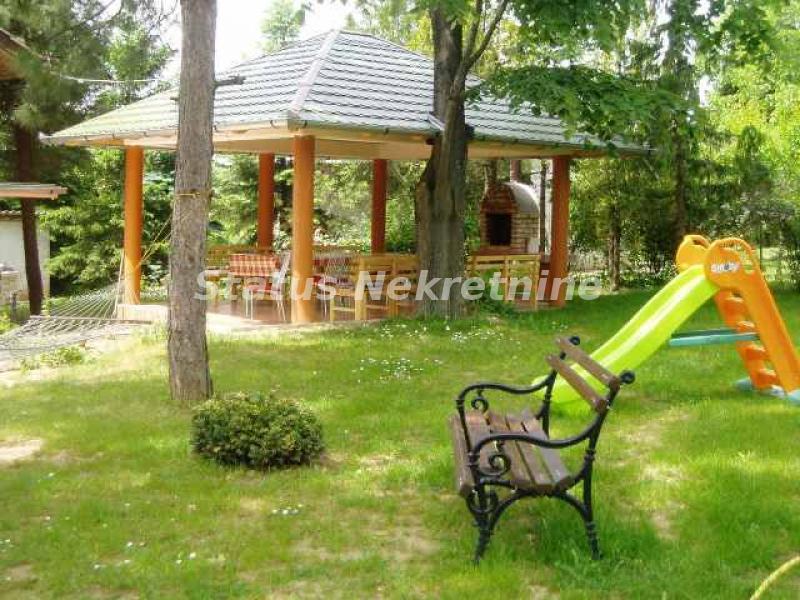 Kuća na prodaju, Irig, 360m², 515.000 €