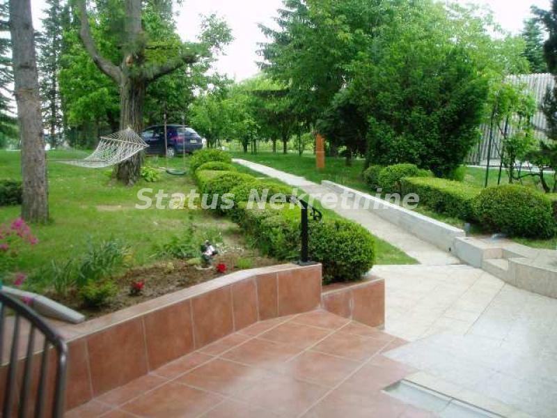 Kuća na prodaju, Irig, 360m², 515.000 €
