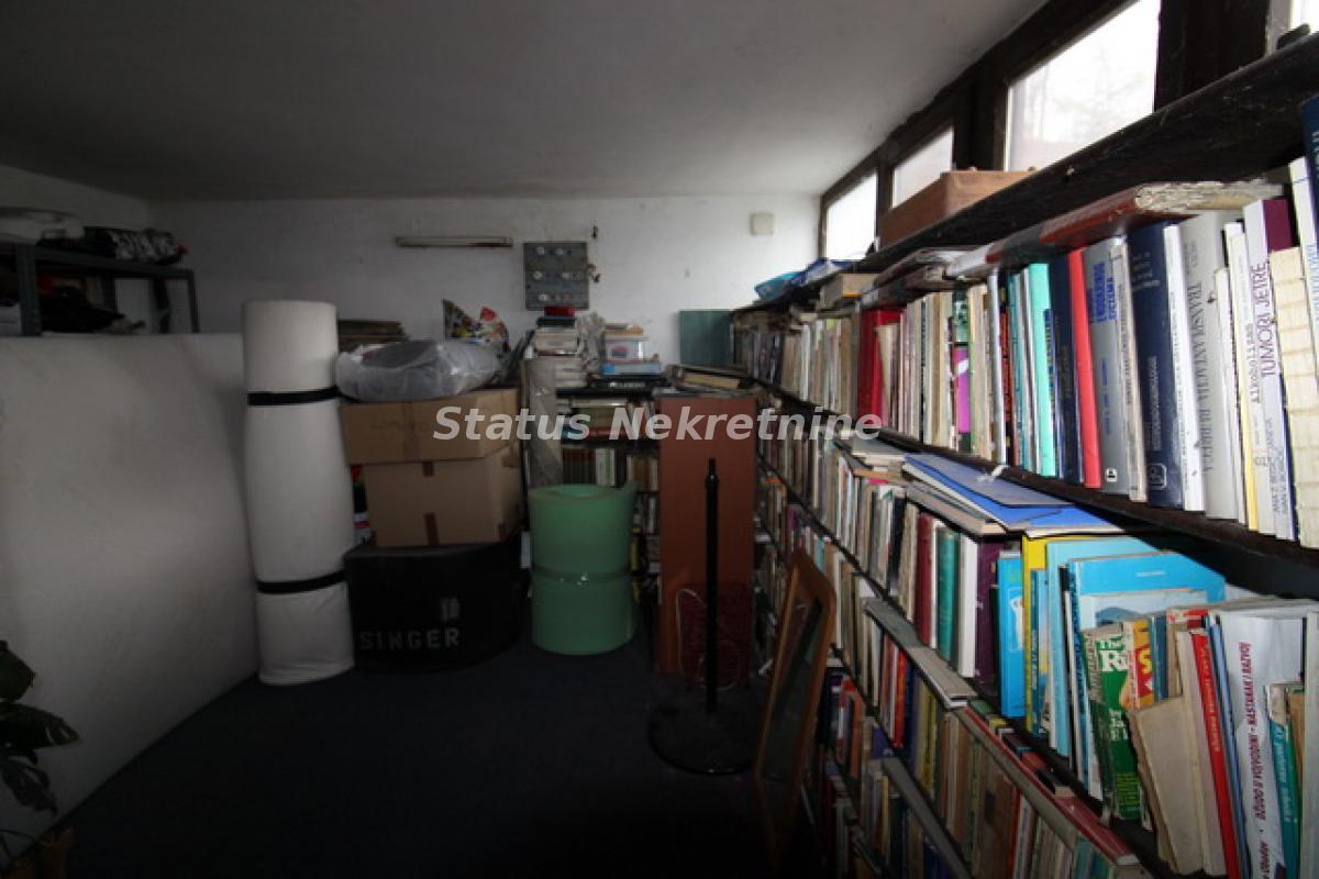 Kuća na prodaju, Čenej, Novi Sad, 330m², 362.000 €