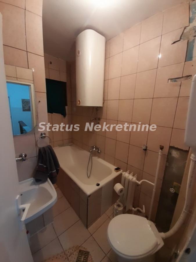 Kuća na prodaju, Petrovaradin, Novi Sad, 135m², 206.000 €