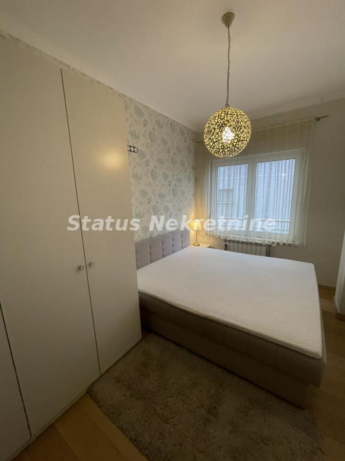 Trosoban stan na prodaju, Liman 3, Novi Sad, 105m², 2. sprat, 432.600 €
